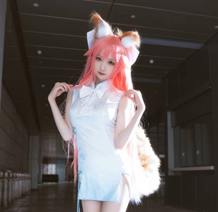 动漫博主南宫coser界的清纯小白兔(图1)