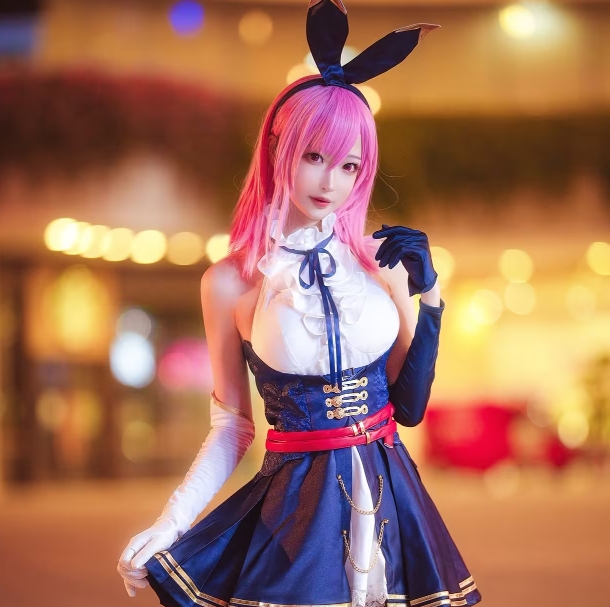 动漫博主南宫coser界的清纯小白兔(图2)