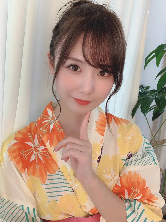 当初被称为又美又色又胸大学生的诗音乃らん(诗音乃兰)宣布引退